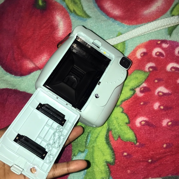 Instax mini 9 Fuji Film Camera - Picture 3 of 4